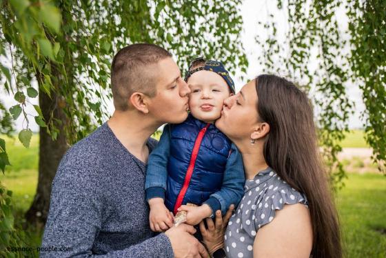 Facing Infertility and Becoming Parents Through IVF at a Young Age:  Auzins family